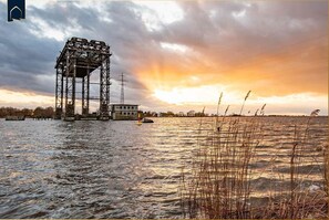 Unclassified image, 4 of 59, button