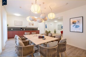 Dining - Ferienwohnung Haff Idyll - Hochwertiges Appartement in Ruhiger Lage, mit Terrasse,kostenfreier Sauna (Zirchow)