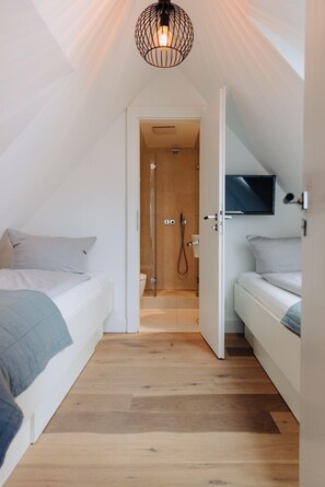 2 bedrooms, WiFi