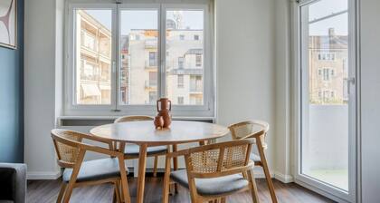 Sweet Iselin 2BR w/ Private W/D, 1 min to Market, by Blueground