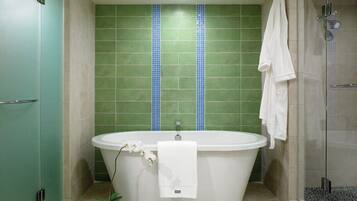 Jetted tub, hair dryer, towels, soap