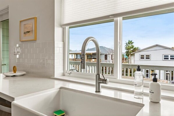 Interior - Sea La Vie - A Stunning Beach Retreat! (Jamaica Beach)