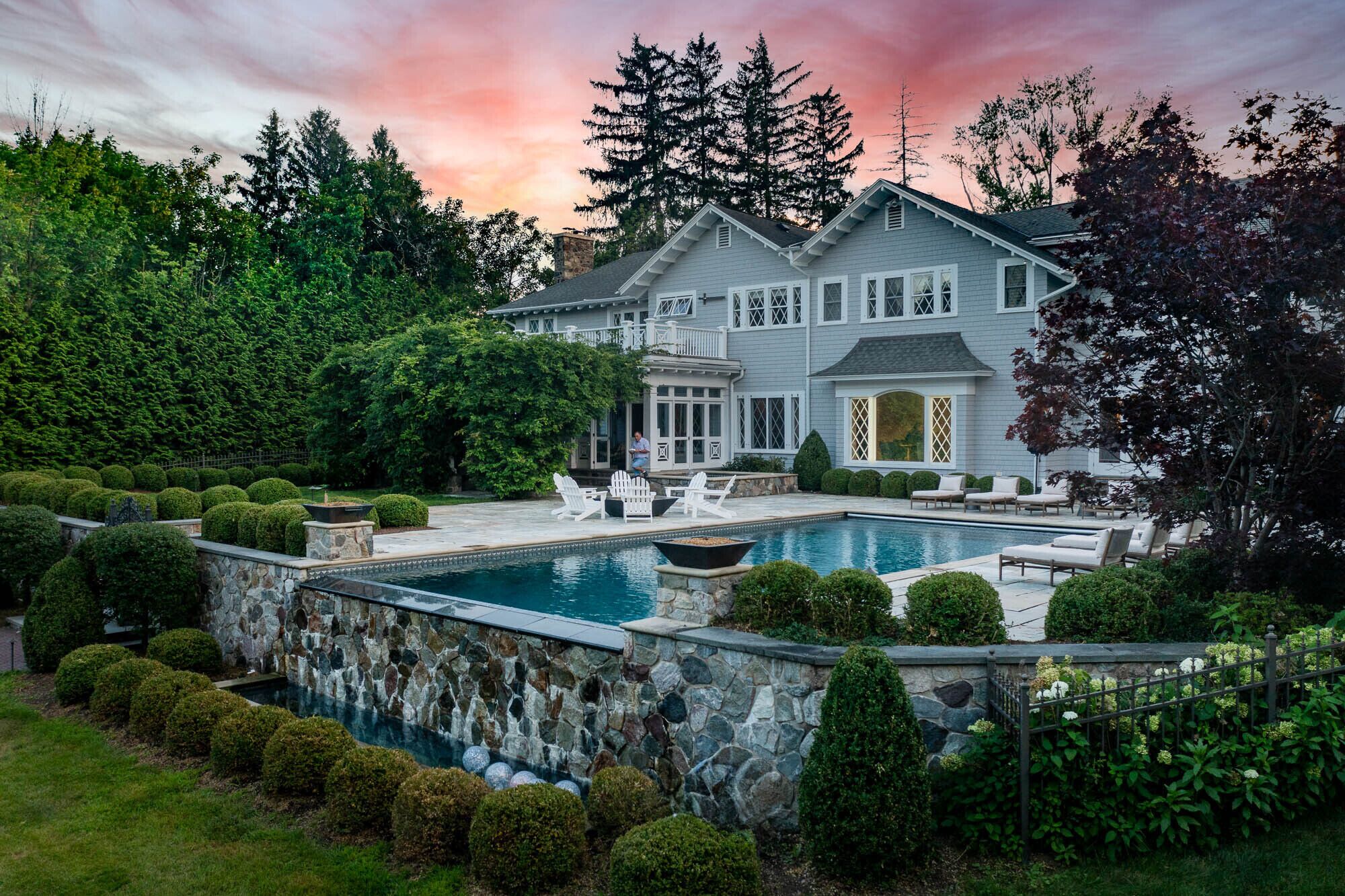 Twin Oaks Lake Estate: Luxury Lake Home on Seneca Lake