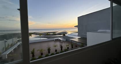 Modern 2-story beach house retreat with amazing view and privacy.