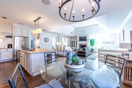 Porchview 4 bedroom 3 1/2 bath