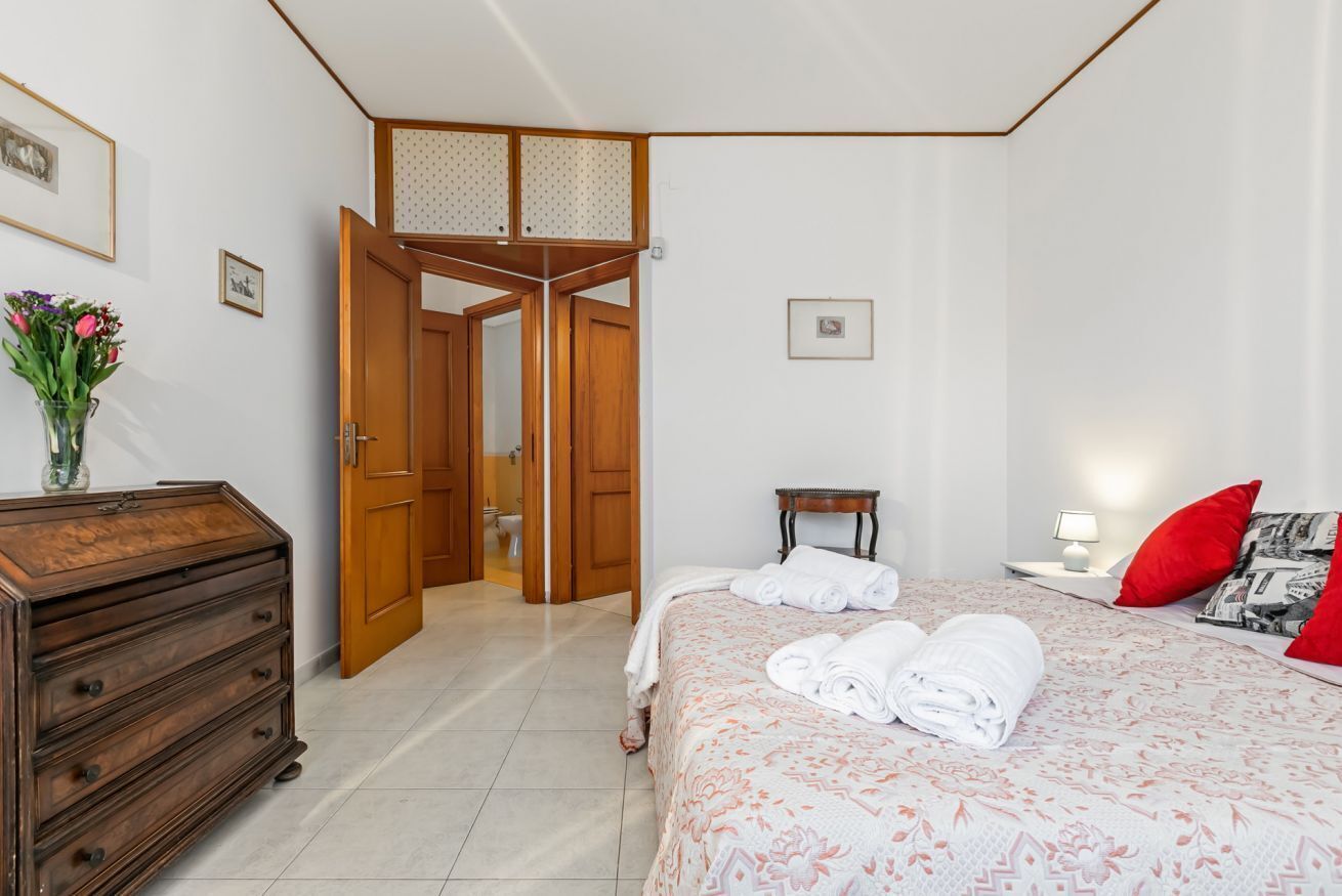 2 dormitorios, tabla de planchar con plancha, wifi y ropa de cama
