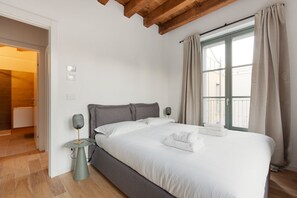 1 bedroom, iron/ironing board, Internet, bed sheets