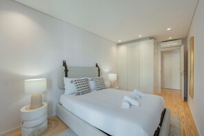 1 bedroom, iron/ironing board, internet, bed sheets