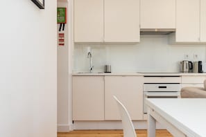 Uklassifisert bilde, 4 av 16, knapp