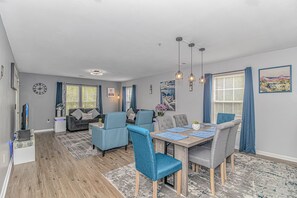 Dining - BEAUTIFUL FAIRWAYS (Myrtle Beach)