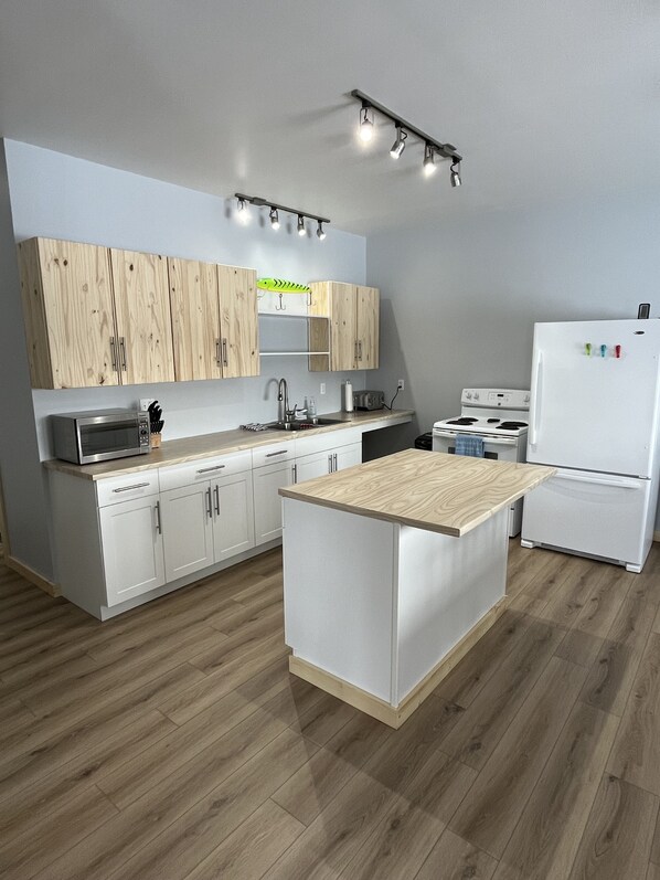 Microwave, oven, stovetop