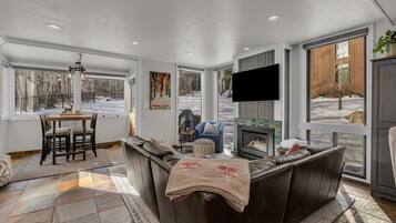 Smart TV, fireplace, foosball, table tennis