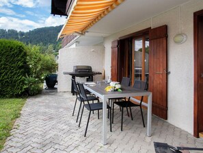 Outdoor dining - Chantebrise A2 by Interhome (Villars)