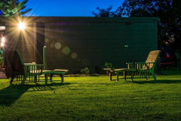 تناول الطعام بالخارج