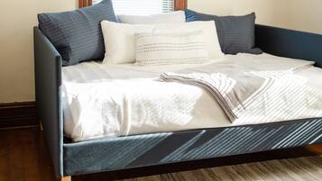 4 Schlafzimmer, Bügeleisen/Bügelbrett, WLAN, Bettwäsche