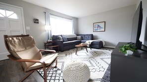 TV, fireplace, offices