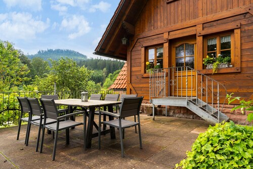 Maison de vacances 'Hexenhäuschen' avec vue sur la montagne, terrasse privée et Wi-Fi