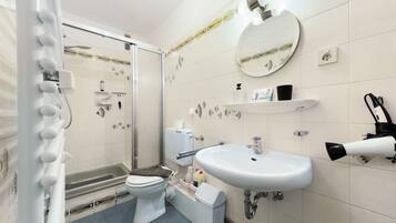 Chuveiro, secador de cabelo