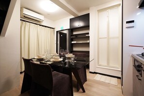 1 bedroom - Penthouse 1-bedroom Flat in Hiroo Shibuya (Tokyo)
