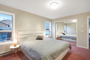 2 chambres, fer et planche à repasser, Wi-Fi, draps fournis