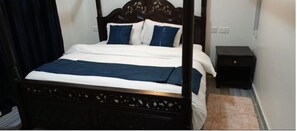 1 slaapkamer, een strijkplank/strijkijzer, wifi, beddengoed