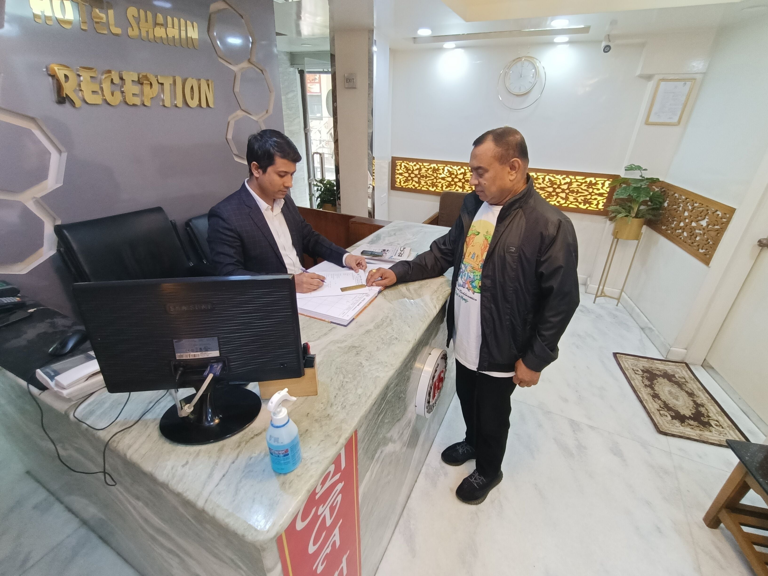 Photo - Hotel Shahin residential