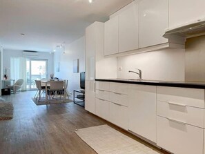 Lejlighed - 2 soveværelser - handicapvenligt - terrasse | Spiseområde