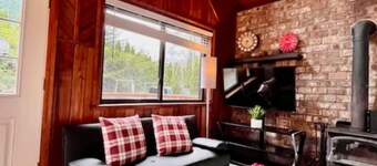 Unique/modern/Mt Si/Shopping