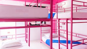 A bunk bed room with pink metal railings and white bedding. - Slumber Party Chiang Mai (Chiang Mai)