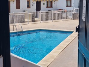 Piscina externa, piscina aquecida