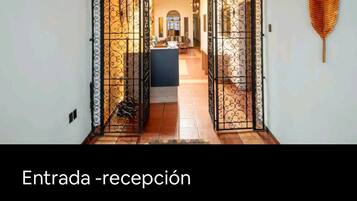 Habitación, 1 habitación | Entrada de la propiedad