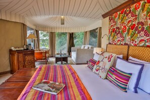 Presidential Tent, Private Pool, Mountain View | Egyptian cotton sheets, premium bedding, memory foam beds, minibar