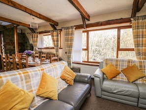 Interior - Y Felin (Llanybydder)