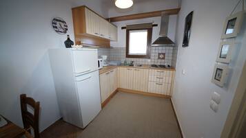 Exclusive Apartment | Private kitchen | Fridge, microwave, espresso maker, coffee/tea maker