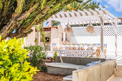 Casa do Cacto - By Wehost
