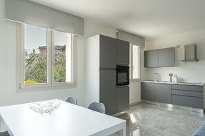 Fridge, oven, stovetop, dishwasher - Garibaldi 2 (Desenzano del Garda)