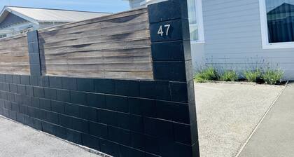 Holiday home close to beach private parking