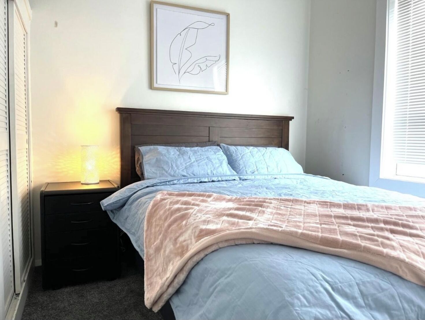 3 bedrooms, desk, travel cot, WiFi