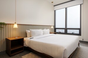 1 Schlafzimmer, Schreibtisch, Bügeleisen/Bügelbrett, Reisekinderbett