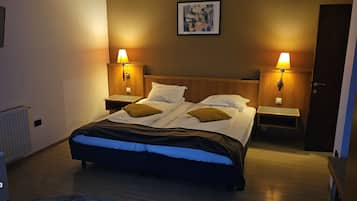 8 Schlafzimmer