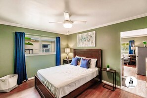 1 chambre, bureau, fer et planche à repasser, Wi-Fi