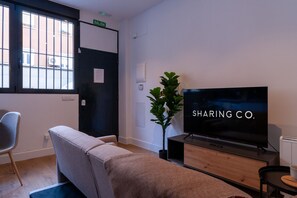 Living area - Housing Simancas by Sharing Co (Madrid)