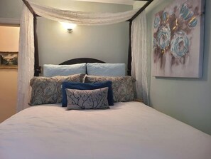 5 habitaciones, tabla de planchar con plancha, wifi y ropa de cama 