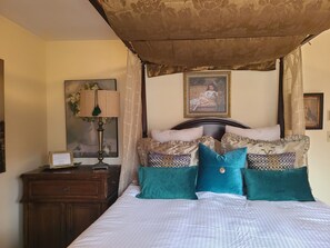 5 Schlafzimmer, Bügeleisen/Bügelbrett, kostenloses WLAN, Bettwäsche
