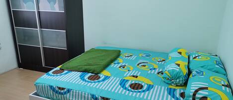 2 habitaciones y ropa de cama