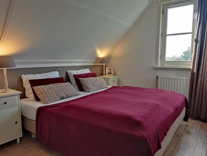 3 bedrooms, iron/ironing board, WiFi