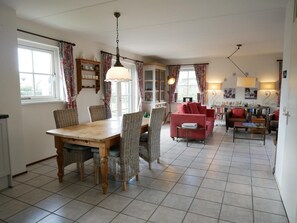 Dining - Holiday home Buitenplaats 85 in Callantsoog. Suitable for 5 people with 2 bedrooms. (Callantsoog)
