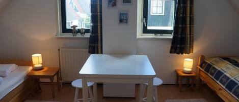 3 bedrooms, WiFi