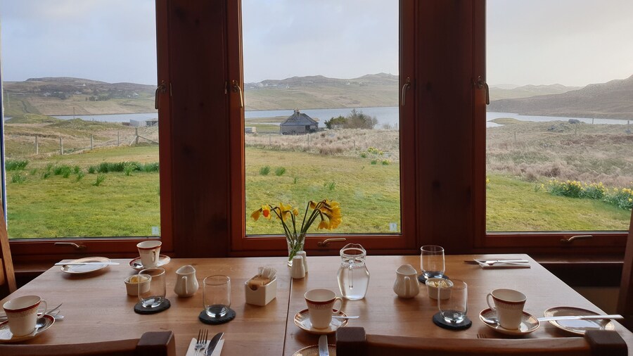 Loch Erisort Hotel