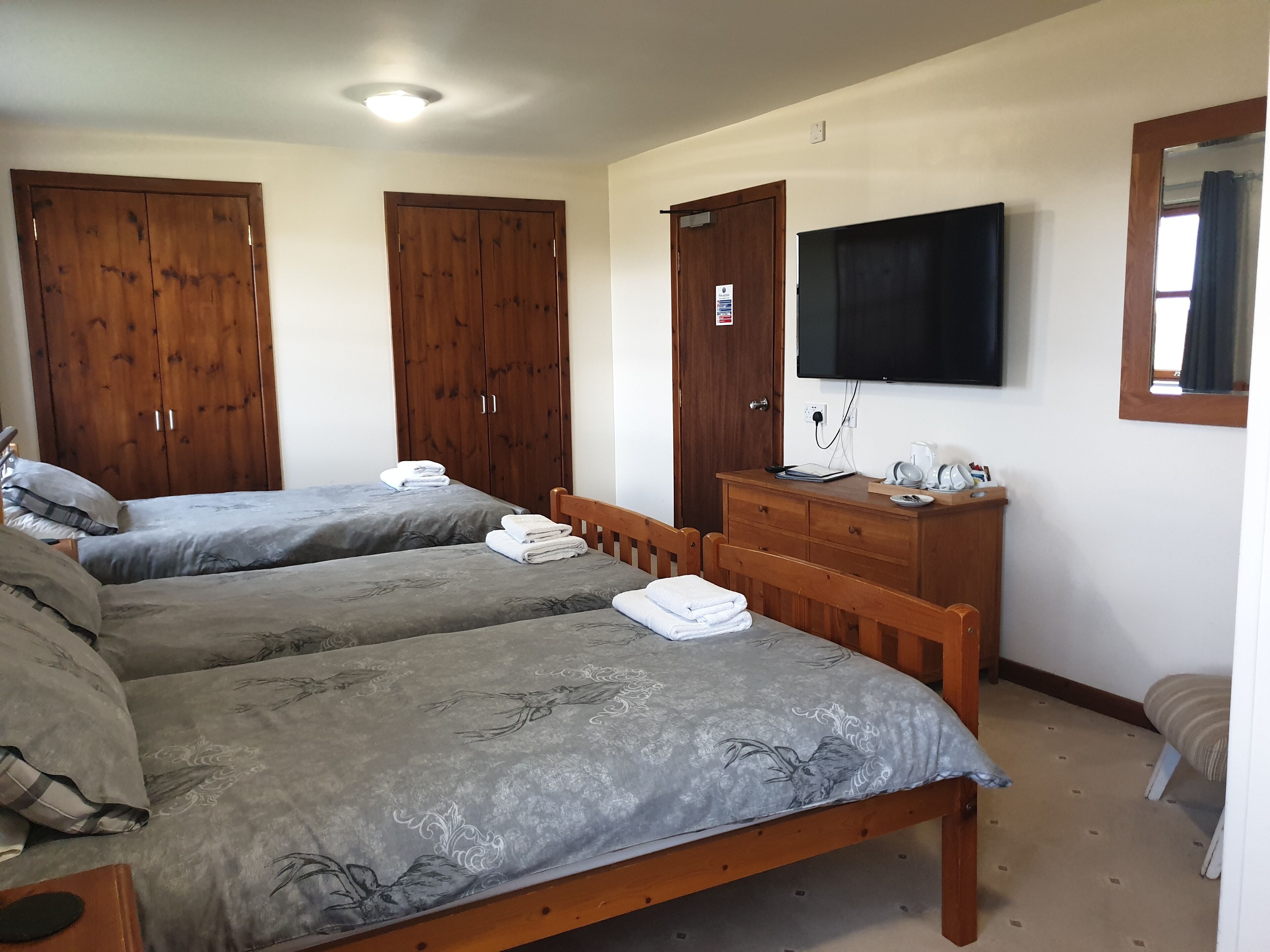 Standaard kamer, uitzicht op meer (Loch View Room 5) | Beddengoed